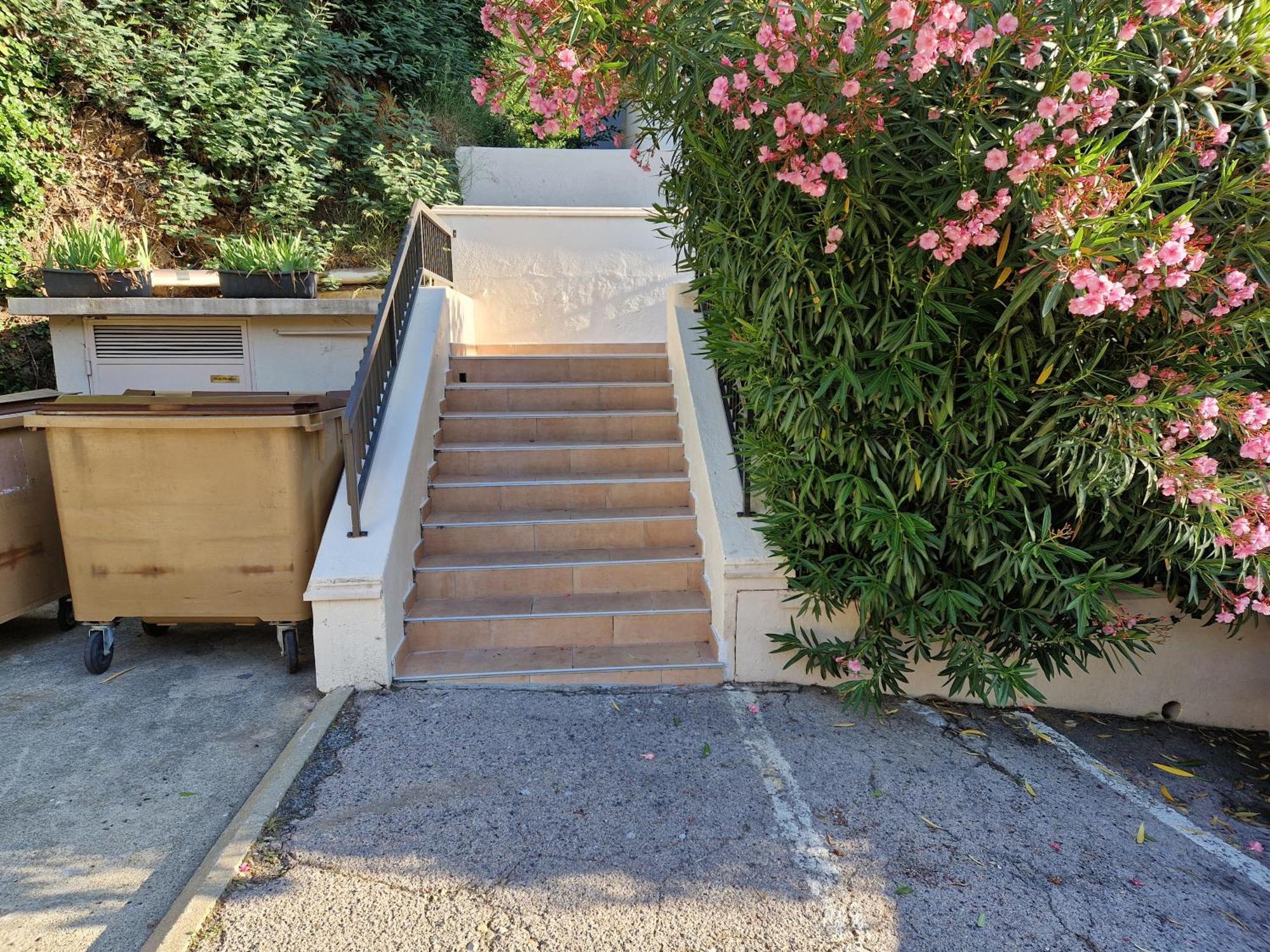 Appartement Amelie Les Bains Au Pied Des Thermes Bagian luar foto